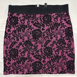 H&M DIVIDED pink & black lace mini skirt